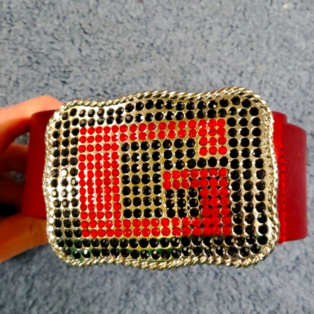 Vintage GUESS red LEATHER BELT